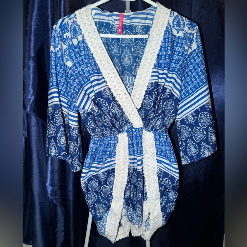 Blue and White Printed Romper with White Lace Trim - M (4)